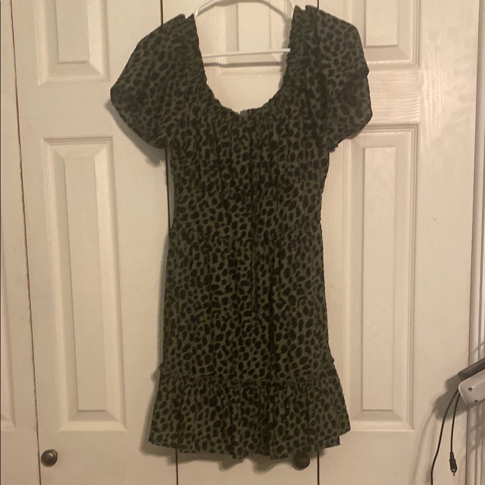 Mi ami Black Peplum Puff Sleeve Mini Dress